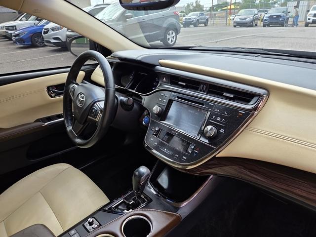 used 2015 Toyota Avalon Hybrid car