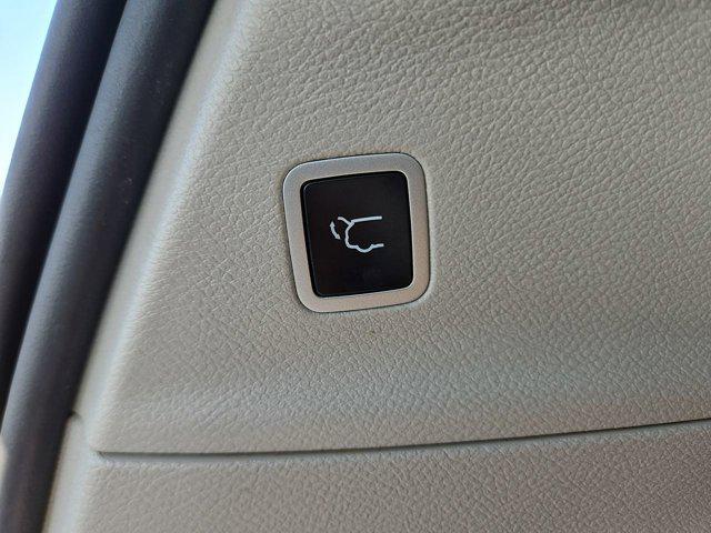 used 2024 Chrysler Pacifica car, priced at $39,900