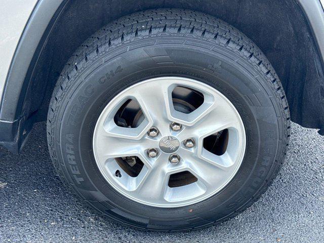 used 2015 Jeep Grand Cherokee car, priced at $12,990
