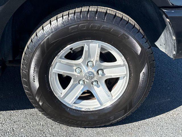 used 2005 Dodge Durango car, priced at $4,550
