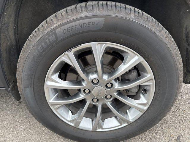 used 2020 Jeep Cherokee car, priced at $18,888
