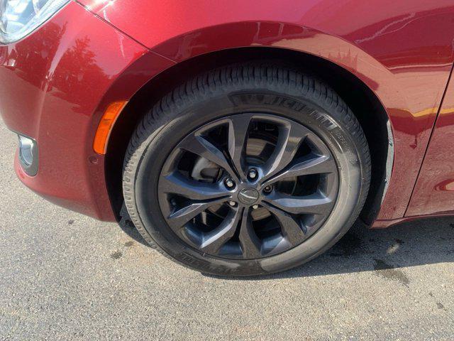 used 2020 Chrysler Pacifica car, priced at $19,990