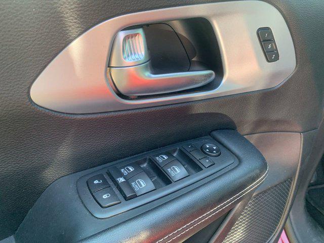 used 2020 Chrysler Pacifica car, priced at $19,990