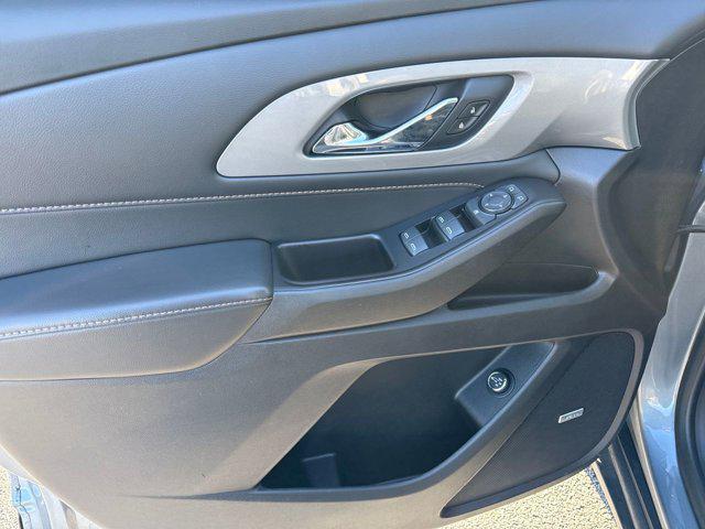 used 2020 Chevrolet Traverse car, priced at $22,195
