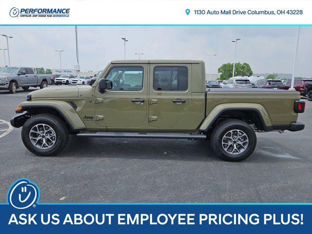 new 2025 Jeep Gladiator car, priced at $50,424