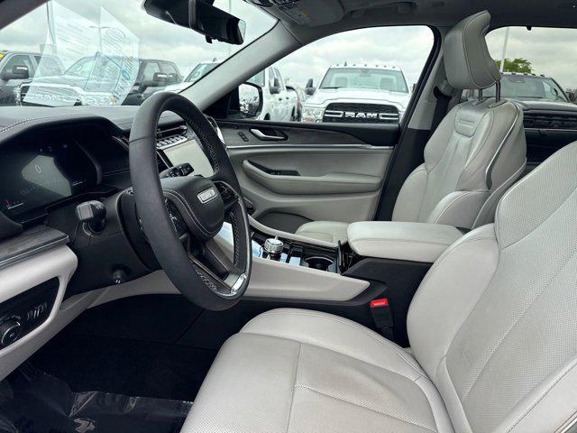 used 2023 Jeep Grand Cherokee car, priced at $37,890