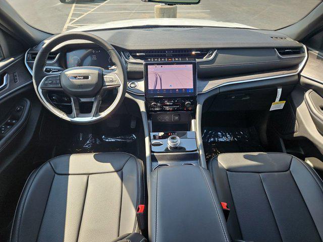 new 2025 Jeep Grand Cherokee car, priced at $44,574