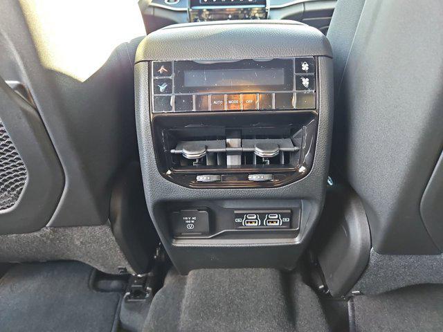 new 2025 Jeep Grand Cherokee L car, priced at $45,025