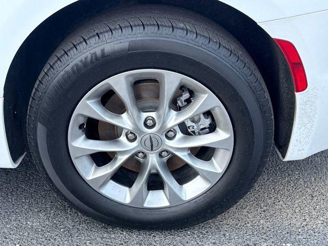 used 2024 Chrysler Pacifica car, priced at $38,890