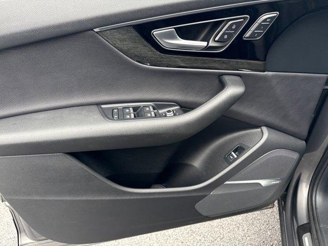 used 2017 Audi Q7 car, priced at $14,712