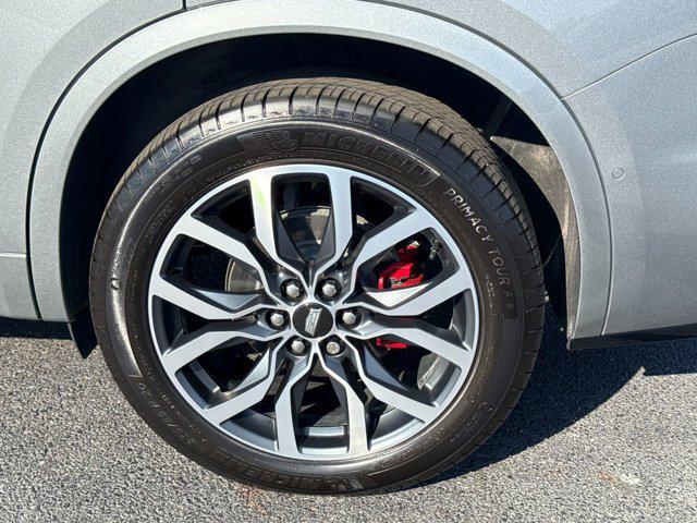 used 2024 Cadillac XT6 car, priced at $45,589