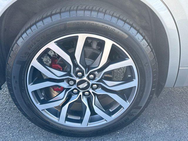 used 2024 Cadillac XT6 car, priced at $45,589