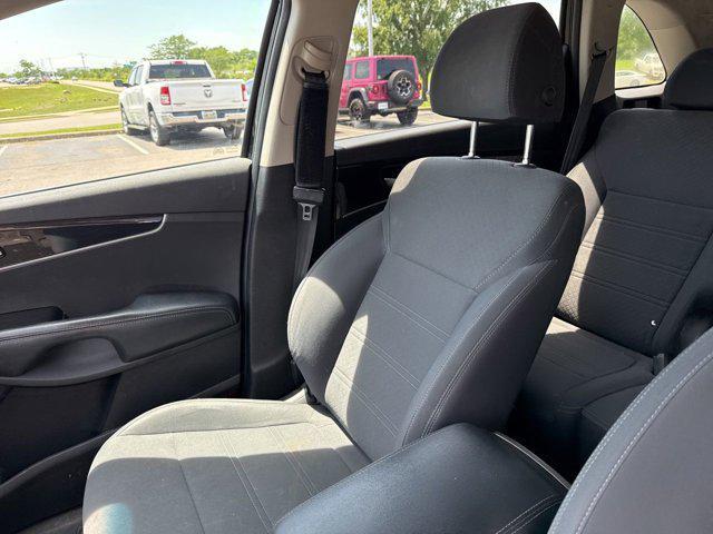 used 2019 Kia Sorento car, priced at $14,888