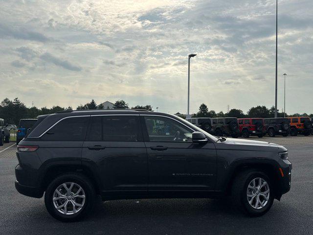 used 2022 Jeep Grand Cherokee car, priced at $31,995