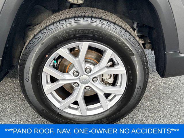 used 2022 Jeep Grand Cherokee car, priced at $29,598