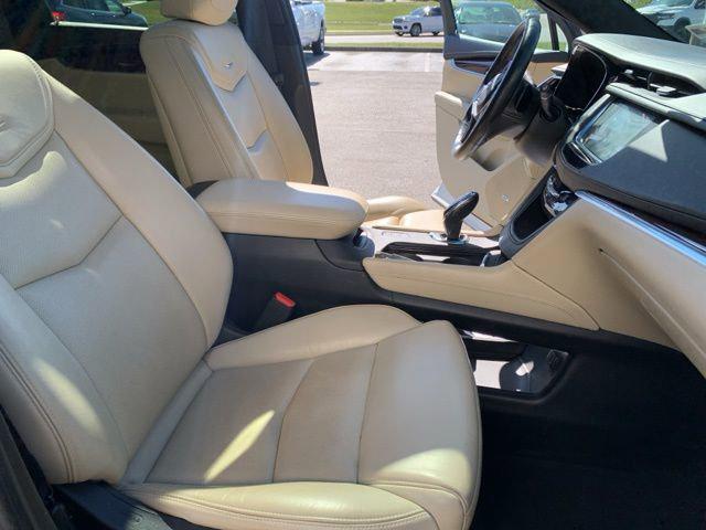 used 2017 Cadillac XT5 car, priced at $19,995
