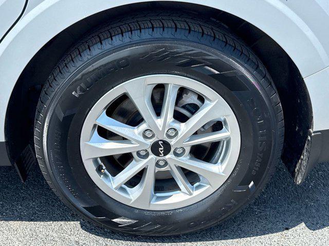 used 2023 Kia Carnival car, priced at $28,900
