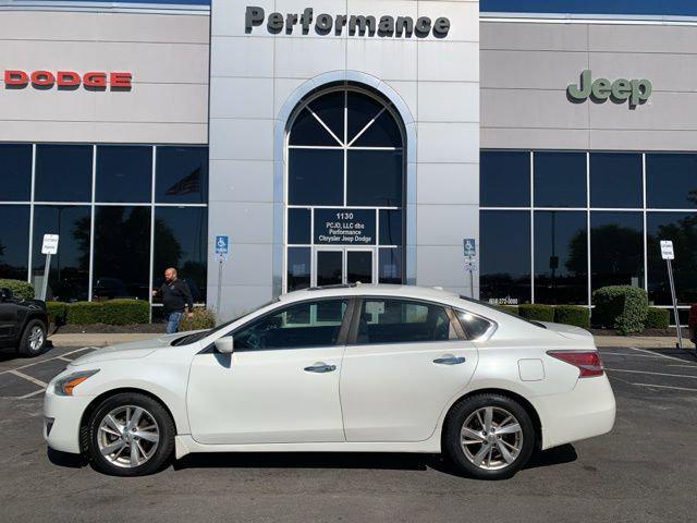 used 2014 Nissan Altima car, priced at $7,995