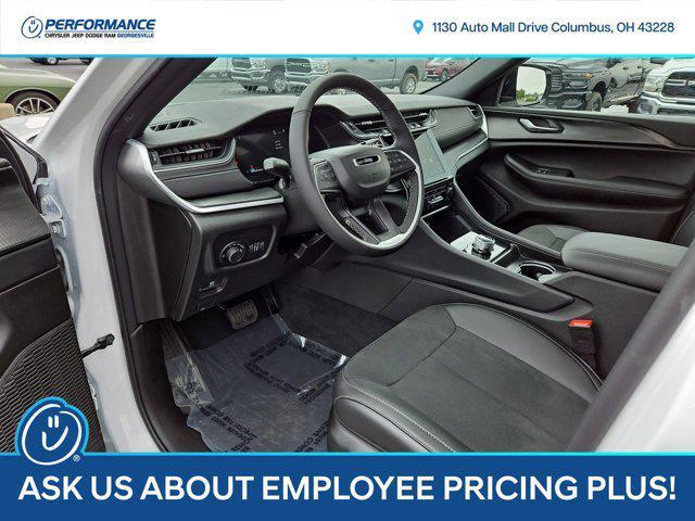 new 2025 Jeep Grand Cherokee car, priced at $46,027
