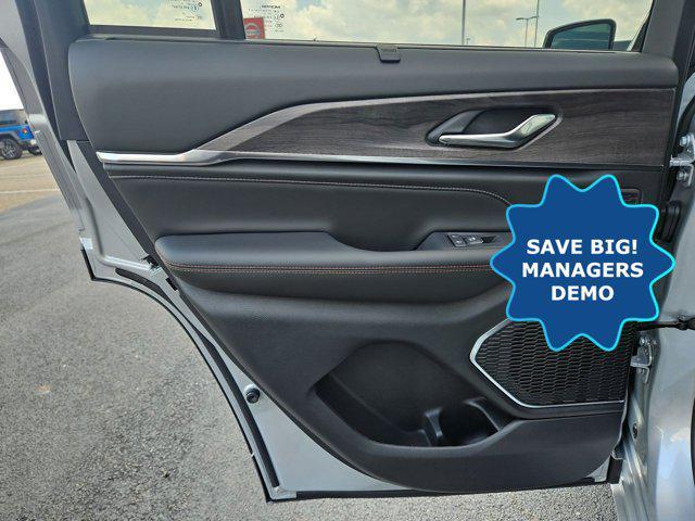 new 2025 Jeep Grand Cherokee car, priced at $60,818