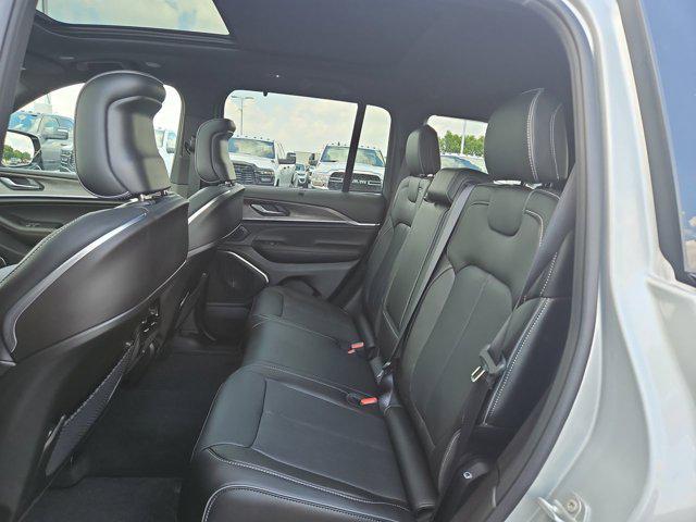 new 2025 Jeep Grand Cherokee car, priced at $61,518