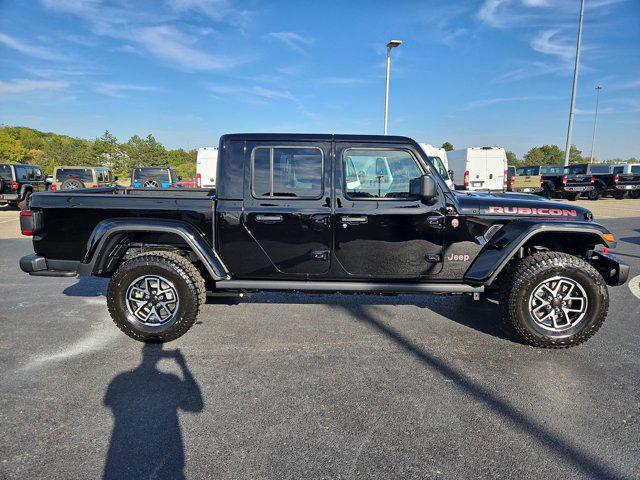 new 2025 Jeep Gladiator car, priced at $53,326