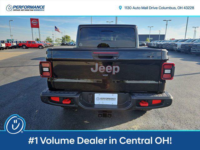 new 2025 Jeep Gladiator car, priced at $53,326