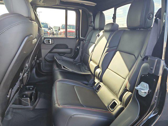 new 2025 Jeep Gladiator car, priced at $53,326