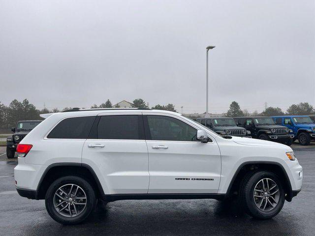 used 2017 Jeep Grand Cherokee car, priced at $12,900