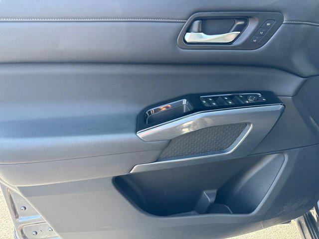 used 2022 Nissan Pathfinder car, priced at $27,499