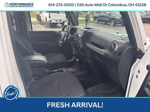 used 2015 Jeep Wrangler Unlimited car, priced at $14,996