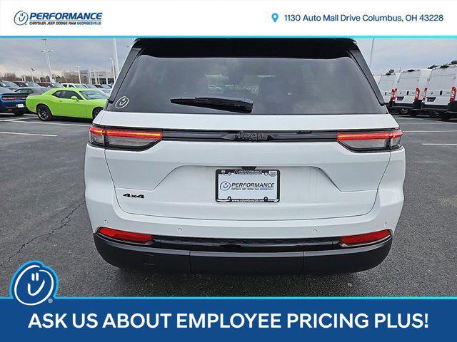 new 2025 Jeep Grand Cherokee car, priced at $42,330