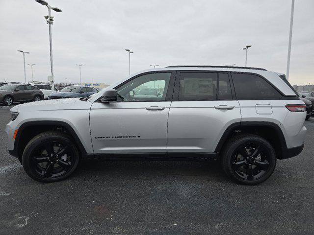 new 2025 Jeep Grand Cherokee car, priced at $41,914