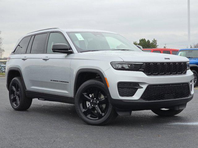 new 2025 Jeep Grand Cherokee car, priced at $41,914