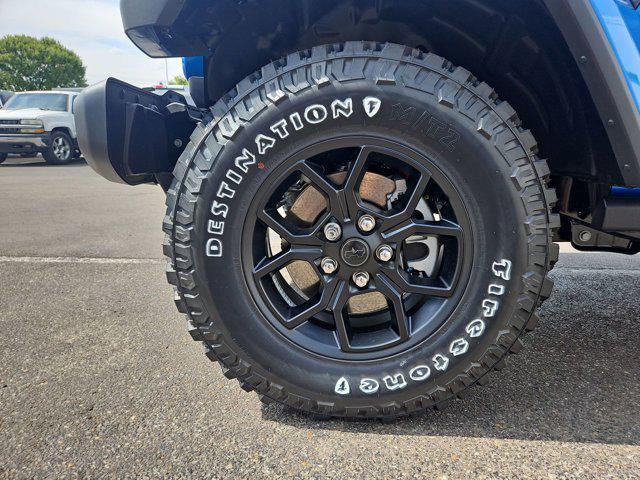 new 2025 Jeep Gladiator car, priced at $45,330