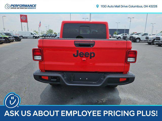 new 2025 Jeep Gladiator car, priced at $50,424