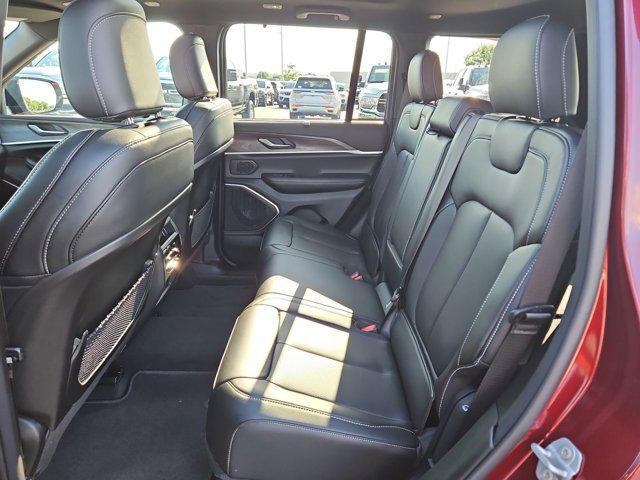new 2025 Jeep Grand Cherokee car, priced at $50,221