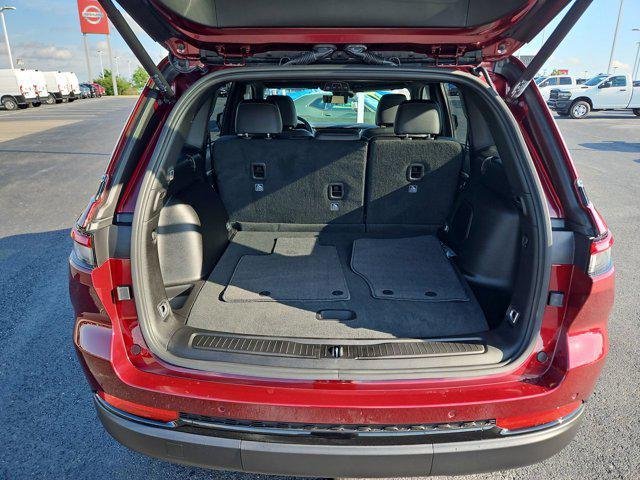 new 2025 Jeep Grand Cherokee car, priced at $50,221