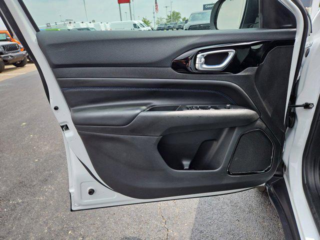 new 2025 Jeep Compass car, priced at $27,541