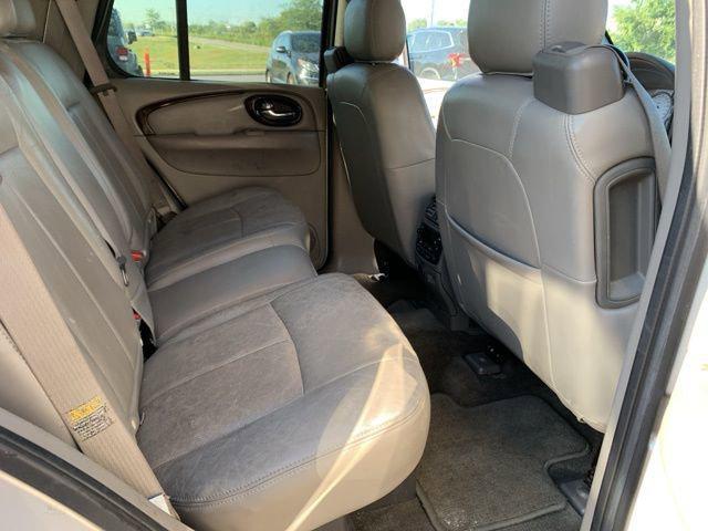 used 2004 Buick Rainier car, priced at $4,500