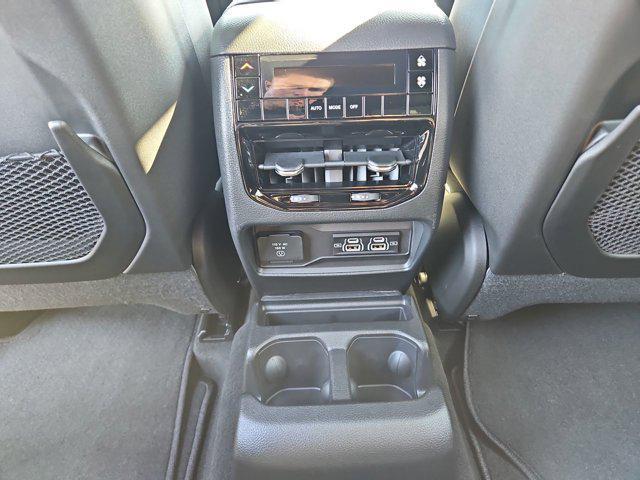 new 2025 Jeep Grand Cherokee L car, priced at $41,029