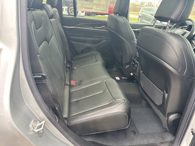 new 2025 Jeep Grand Cherokee car, priced at $46,522