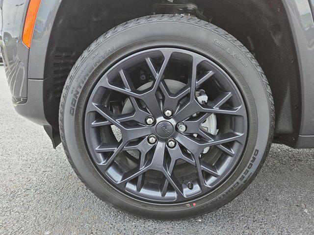 new 2025 Jeep Grand Cherokee L car, priced at $67,991
