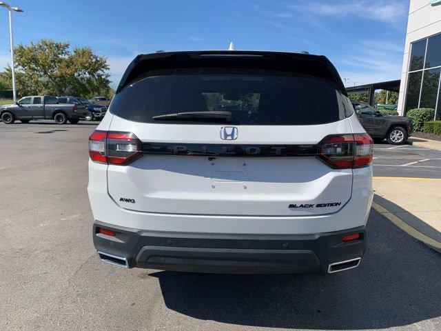 used 2023 Honda Pilot car, priced at $41,995