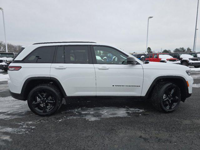 new 2025 Jeep Grand Cherokee car, priced at $44,224