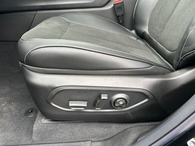 new 2025 Jeep Grand Cherokee car, priced at $39,258