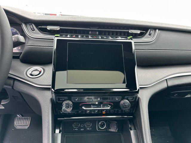 new 2025 Jeep Grand Cherokee car, priced at $39,258