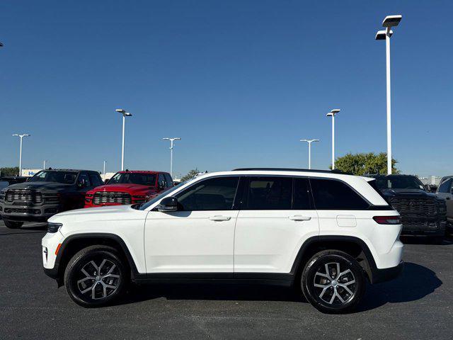 used 2024 Jeep Grand Cherokee car, priced at $36,495