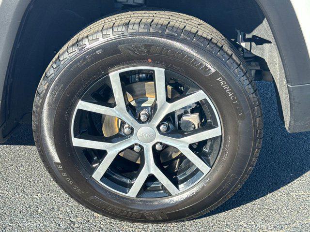 used 2024 Jeep Grand Cherokee car, priced at $36,495