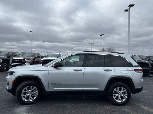 used 2022 Jeep Grand Cherokee car, priced at $33,900